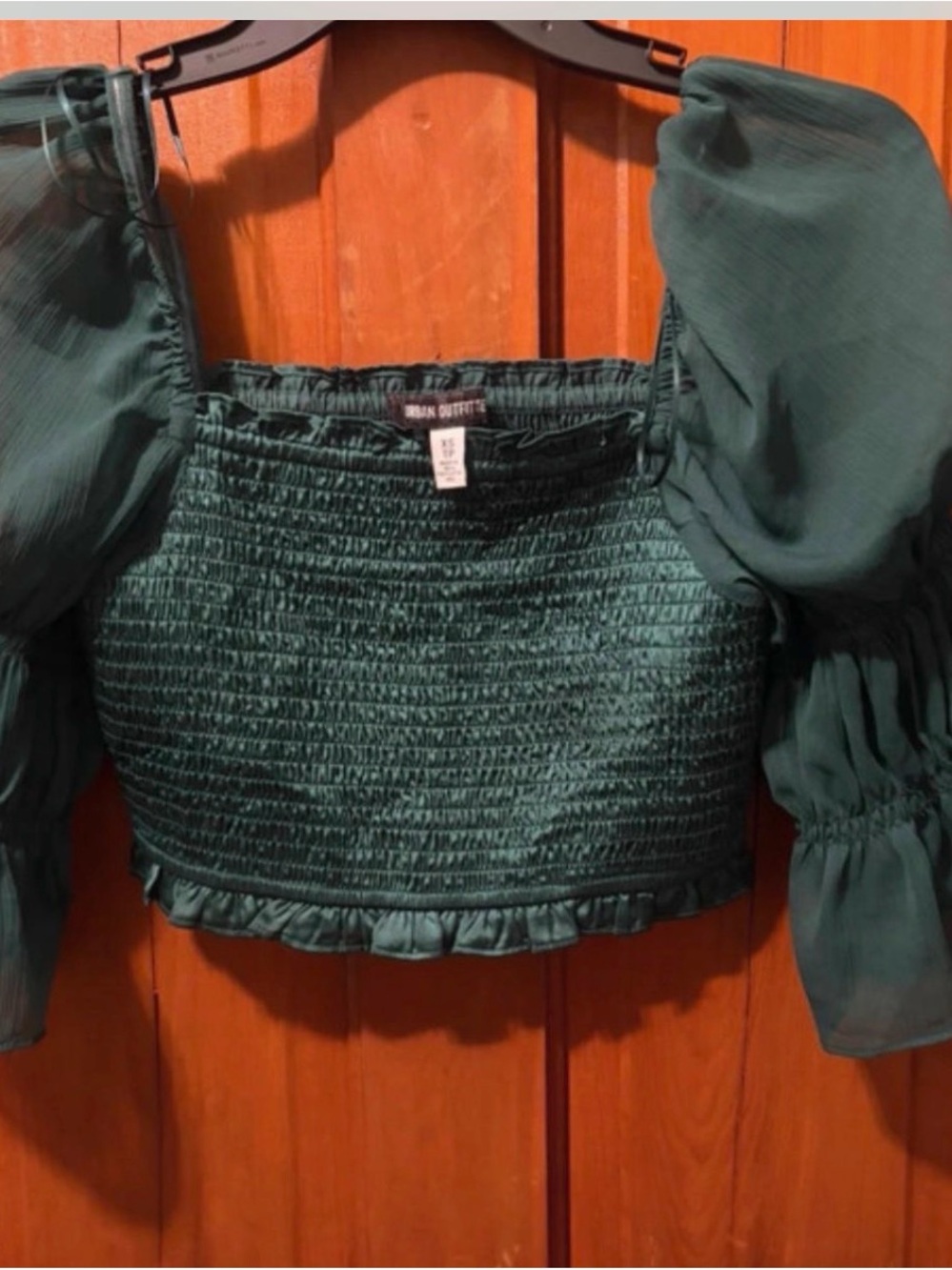 Women’s Urban Outfitters Dark Green Smocked Puff-Sleeve Crop Top